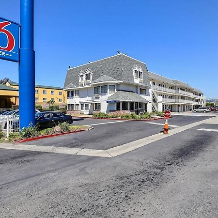 Motel 6-Oakland, Ca - Airport Exterior foto