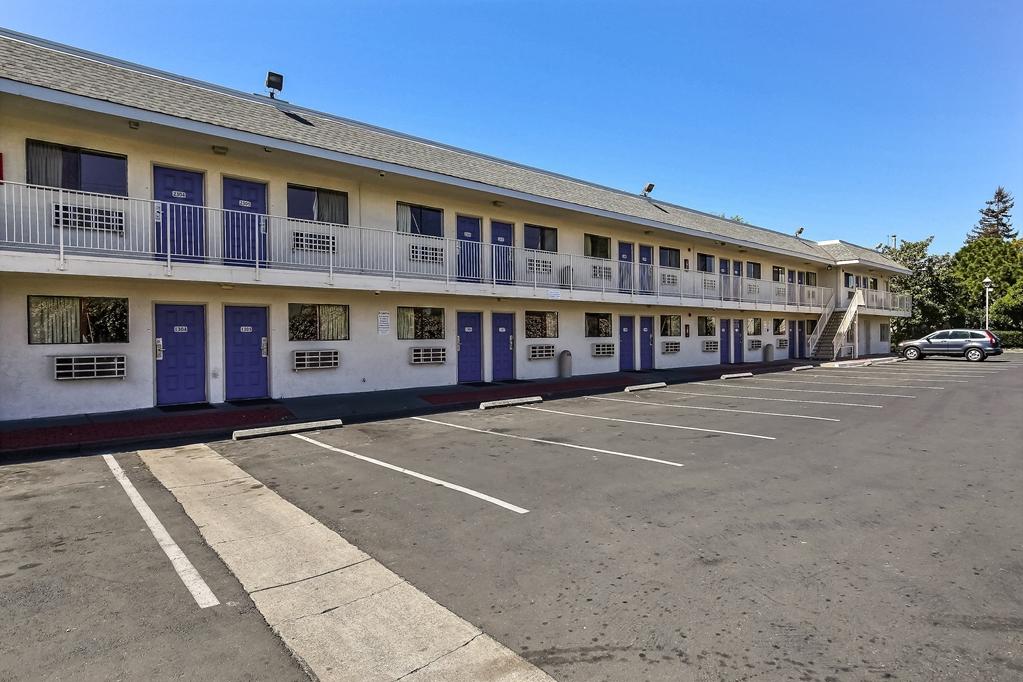 Motel 6-Oakland, Ca - Airport Exterior foto